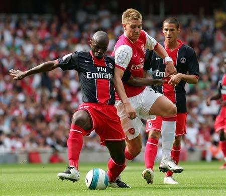 昨天，38岁的西班牙网坛巨星纳达尔宣布，将在11月戴维斯杯后正式退役。 拉法用包括中文在内的多国语言“谢谢大家”，并且表示：“我感觉我无法再在身体不受限的情况下打球了...[详细].